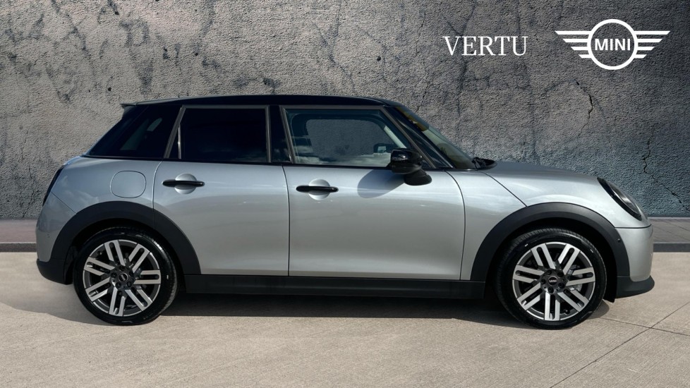 MINI Cooper 2.0 S Classic [Level 2] 5dr Auto Petrol Hatchback - Image 3