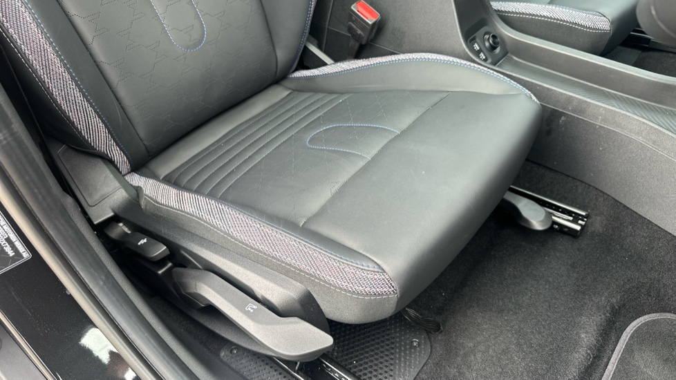 MINI Cooper 2.0 S Classic [Level 2] 5dr Auto Petrol Hatchback - Image 28