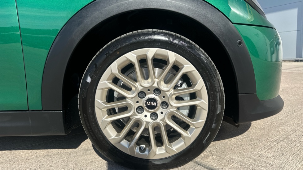 MINI Cooper 2.0 S Exclusive [Level 3] 3dr Auto Petrol Hatchback - Image 14