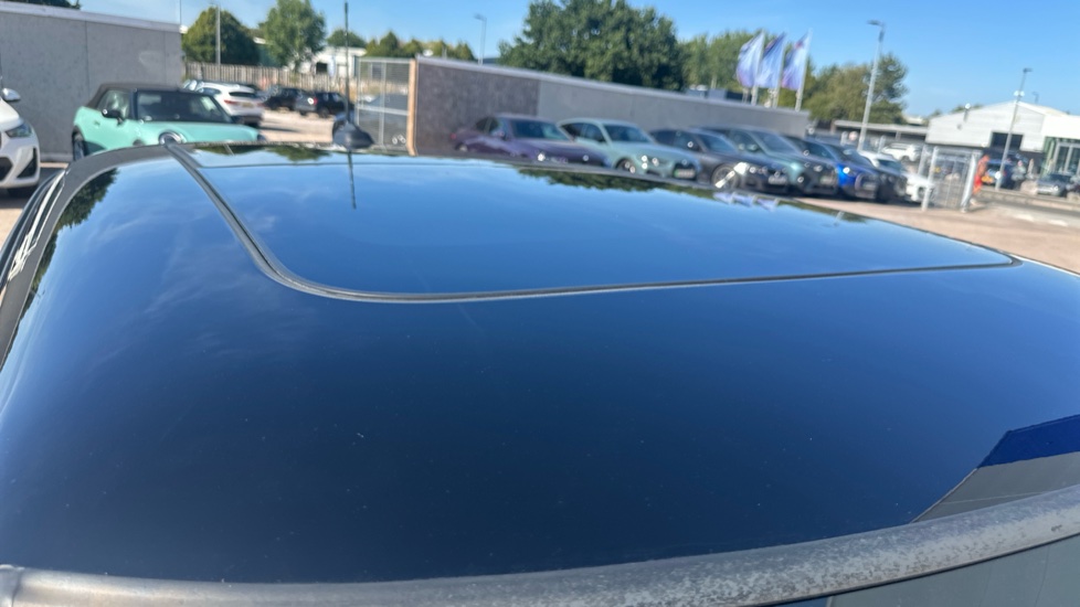 MINI Cooper 2.0 S Exclusive [Level 3] 3dr Auto Petrol Hatchback - Image 21