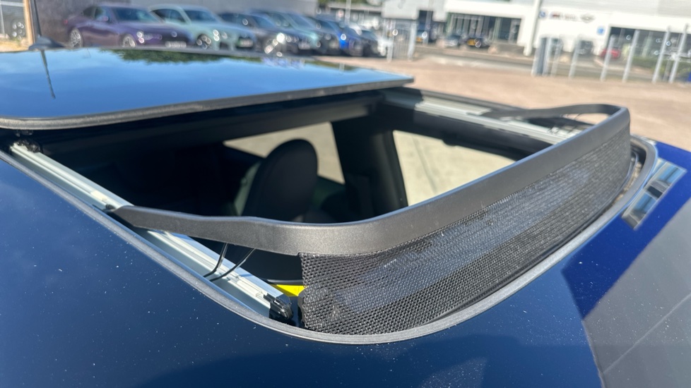 MINI Cooper 2.0 S Exclusive [Level 3] 3dr Auto Petrol Hatchback - Image 31