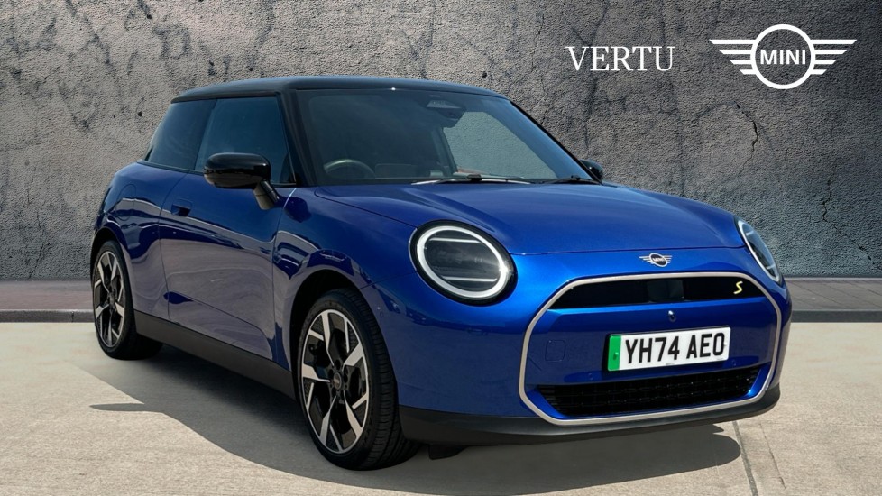 MINI Cooper 160kW SE Exclusive [Level 3] 54kWh 3dr Auto Electric Hatchback - Image 1