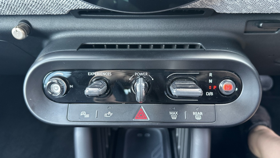 MINI Cooper 160kW SE Exclusive [Level 3] 54kWh 3dr Auto Electric Hatchback - Image 10