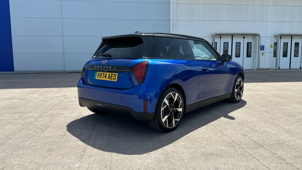 MINI Cooper 160kW SE Exclusive [Level 3] 54kWh 3dr Auto Electric Hatchback - Image 25