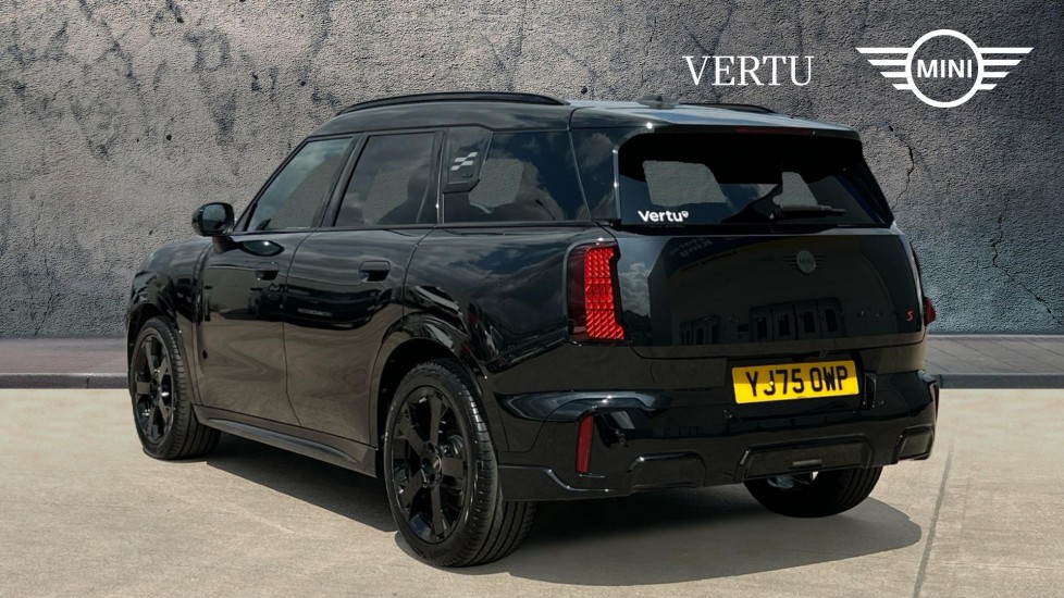 MINI Countryman 2.0 S Sport ALL4 [Level 2] 5dr Auto Petrol Hatchback - Image 2