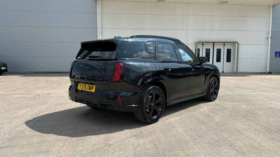 MINI Countryman 2.0 S Sport ALL4 [Level 2] 5dr Auto Petrol Hatchback - Image 25