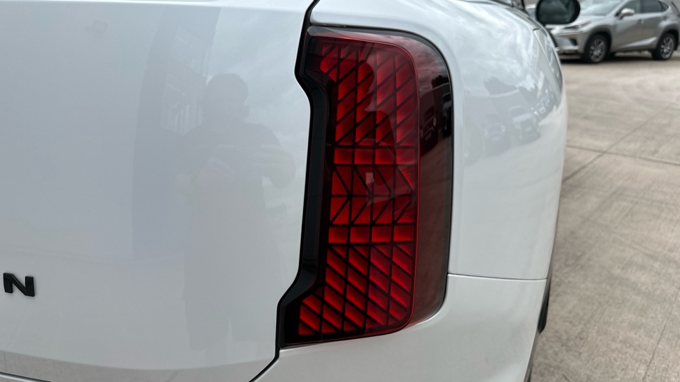 MINI Countryman 1.5 C Sport 5dr Auto Petrol Hatchback - Image 22