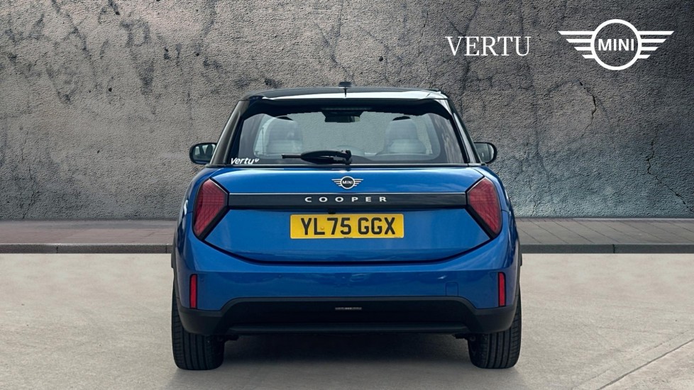 MINI Cooper 1.5 C Exclusive 5dr Auto Petrol Hatchback - Image 15