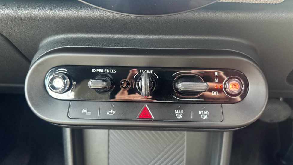 MINI Cooper 1.5 C Exclusive 5dr Auto Petrol Hatchback - Image 19