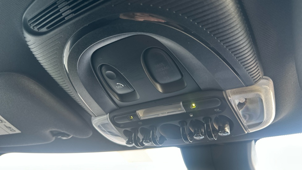 MINI Hatchback 135kW Cooper S Level 2 33kWh 3dr Auto Electric Hatchback - Image 33
