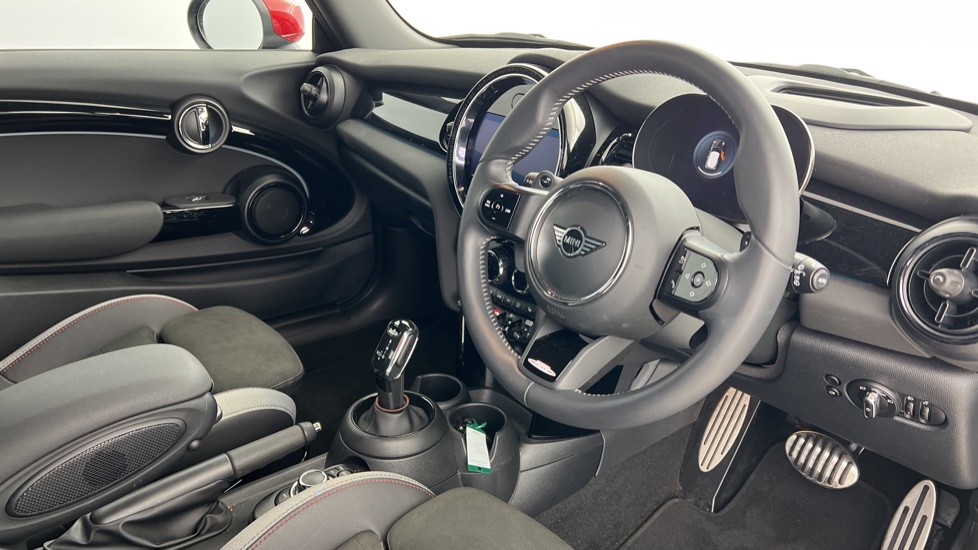 MINI Hatchback 2.0 John Cooper Works 3dr Auto Petrol Hatchback - Image 6
