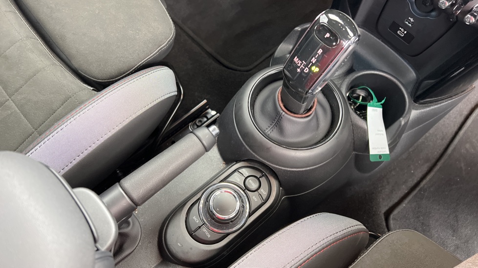 MINI Hatchback 2.0 John Cooper Works 3dr Auto Petrol Hatchback - Image 10