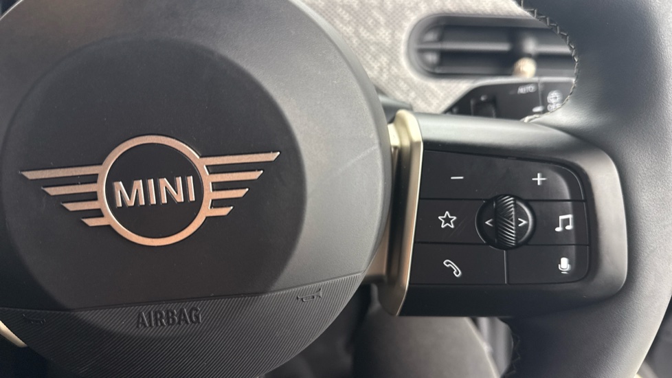MINI Cooper 2.0 S Exclusive [Level 2] 5dr Auto Petrol Hatchback - Image 18