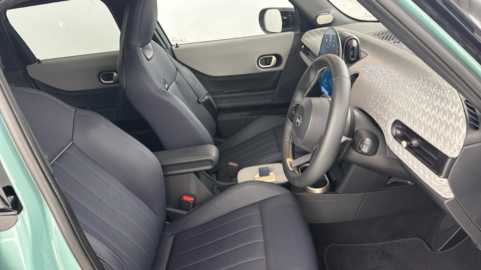MINI Cooper 1.5 C Exclusive 5dr Auto Petrol Hatchback - Image 11