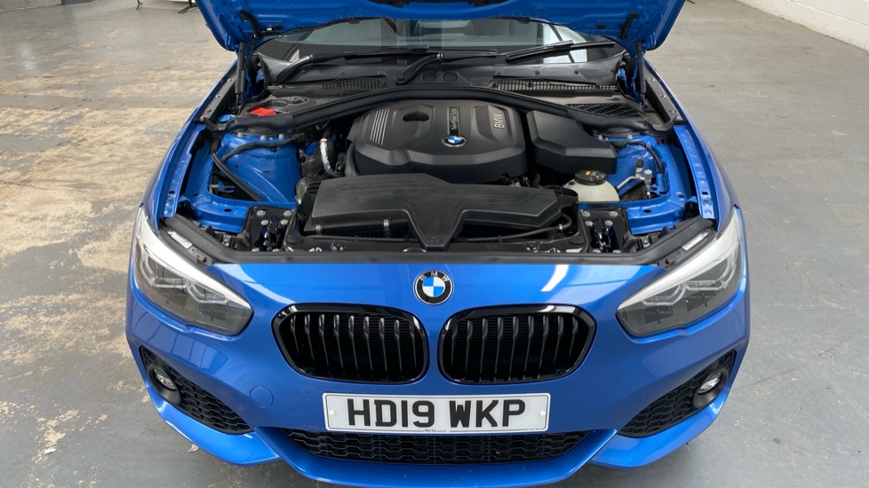 BMW 1 Series 118i [1.5] M Sport Shadow Edition 5dr Petrol Hatchback - Image 8