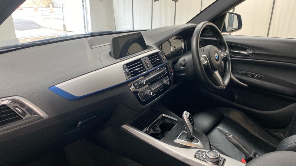 BMW 1 Series 118i [1.5] M Sport Shadow Edition 5dr Petrol Hatchback - Image 9