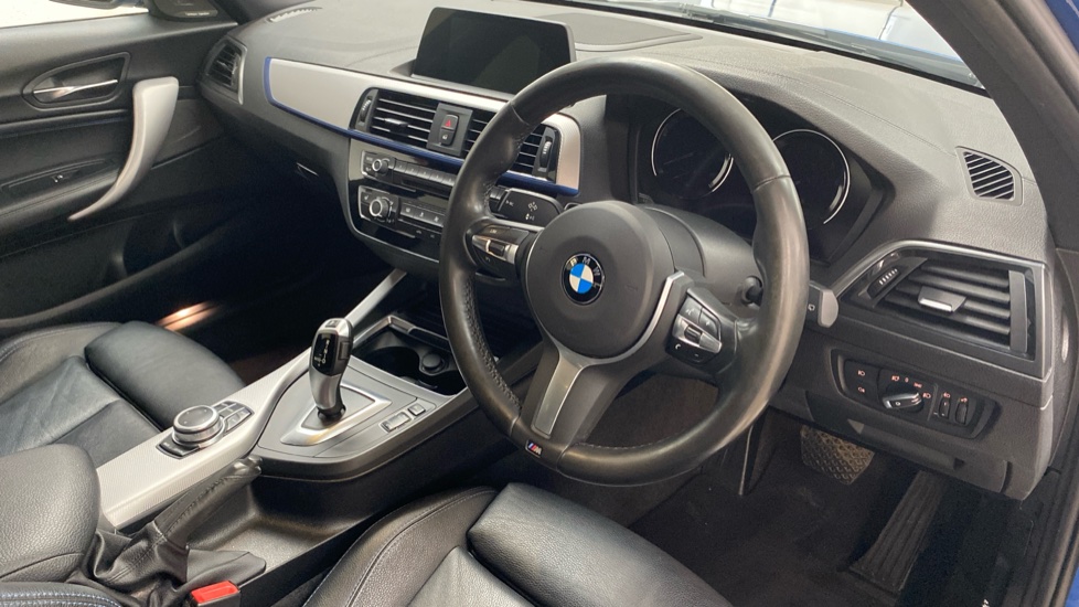 BMW 1 Series 118i [1.5] M Sport Shadow Edition 5dr Petrol Hatchback - Image 11