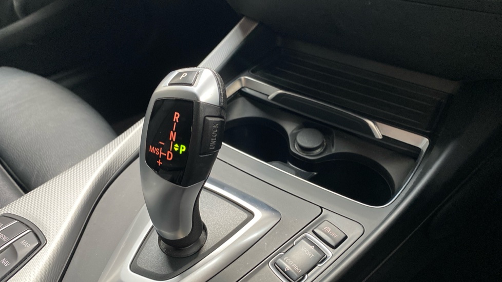 BMW 1 Series 118i [1.5] M Sport Shadow Edition 5dr Petrol Hatchback - Image 43