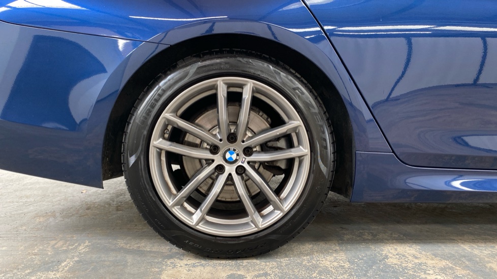 BMW 5 Series 520d M Sport 4dr Auto Diesel Saloon - Image 7