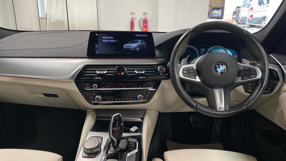 BMW 5 Series 520d M Sport 4dr Auto Diesel Saloon - Image 10