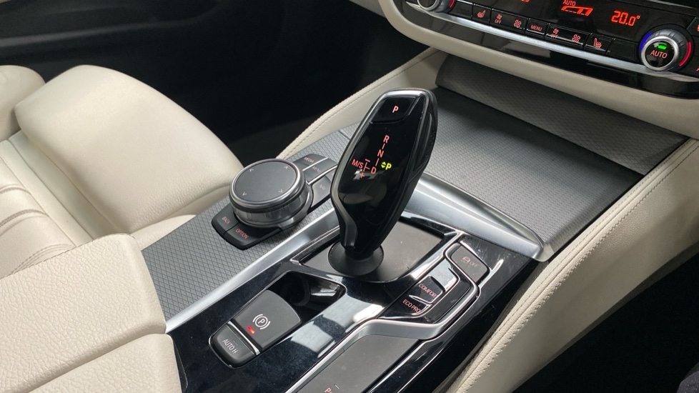BMW 5 Series 520d M Sport 4dr Auto Diesel Saloon - Image 13