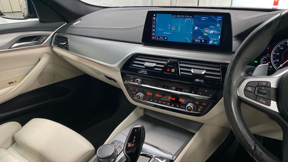 BMW 5 Series 520d M Sport 4dr Auto Diesel Saloon - Image 14