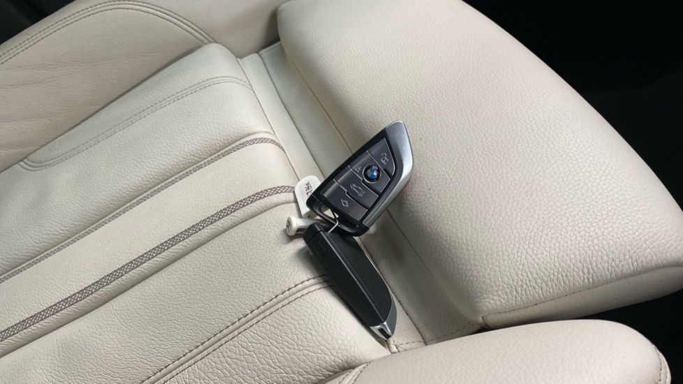 BMW 5 Series 520d M Sport 4dr Auto Diesel Saloon - Image 20