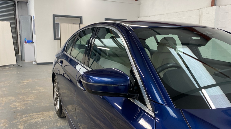 BMW 5 Series 520d M Sport 4dr Auto Diesel Saloon - Image 24