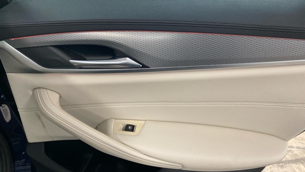 BMW 5 Series 520d M Sport 4dr Auto Diesel Saloon - Image 31