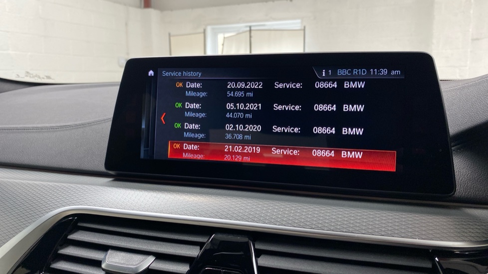 BMW 5 Series 520d M Sport 4dr Auto Diesel Saloon - Image 56