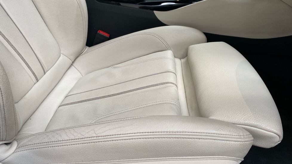 BMW 5 Series 520d M Sport 4dr Auto Diesel Saloon - Image 61
