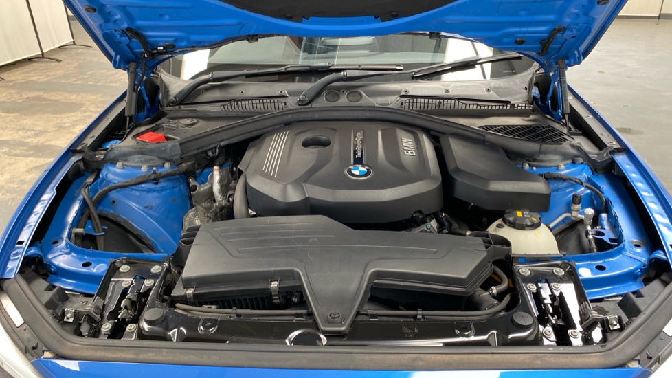 BMW 1 Series 118i [1.5] M Sport Shadow Edition 5dr Petrol Hatchback - Image 8