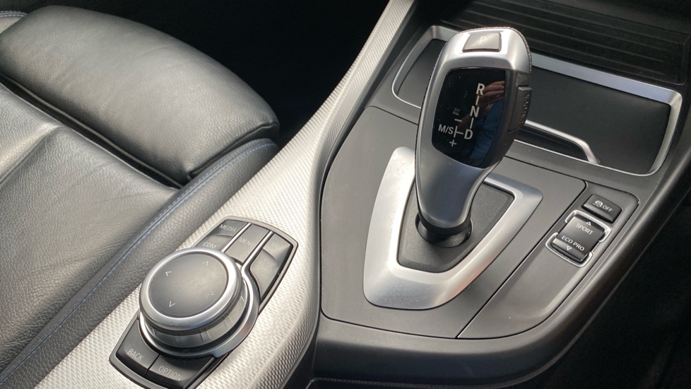 BMW 1 Series 118i [1.5] M Sport Shadow Edition 5dr Petrol Hatchback - Image 13