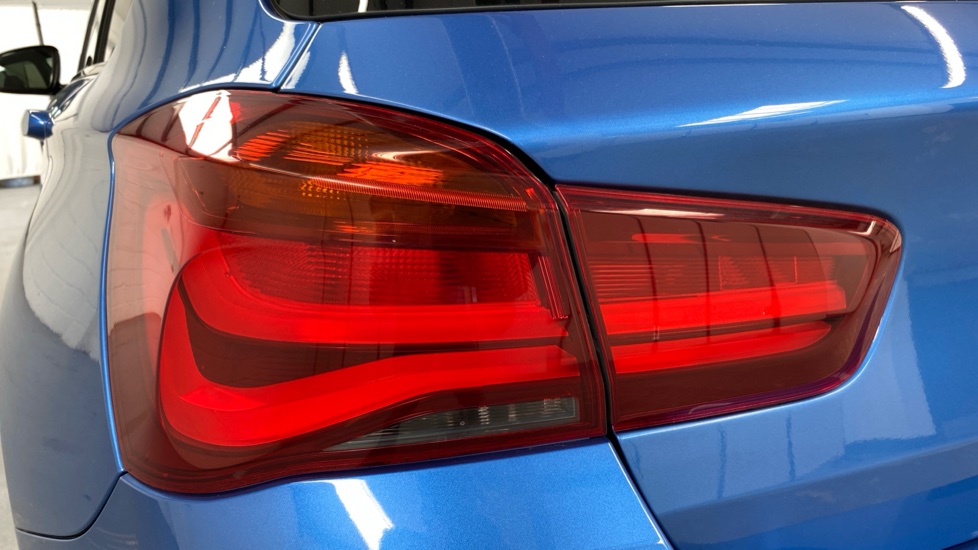 BMW 1 Series 118i [1.5] M Sport Shadow Edition 5dr Petrol Hatchback - Image 23