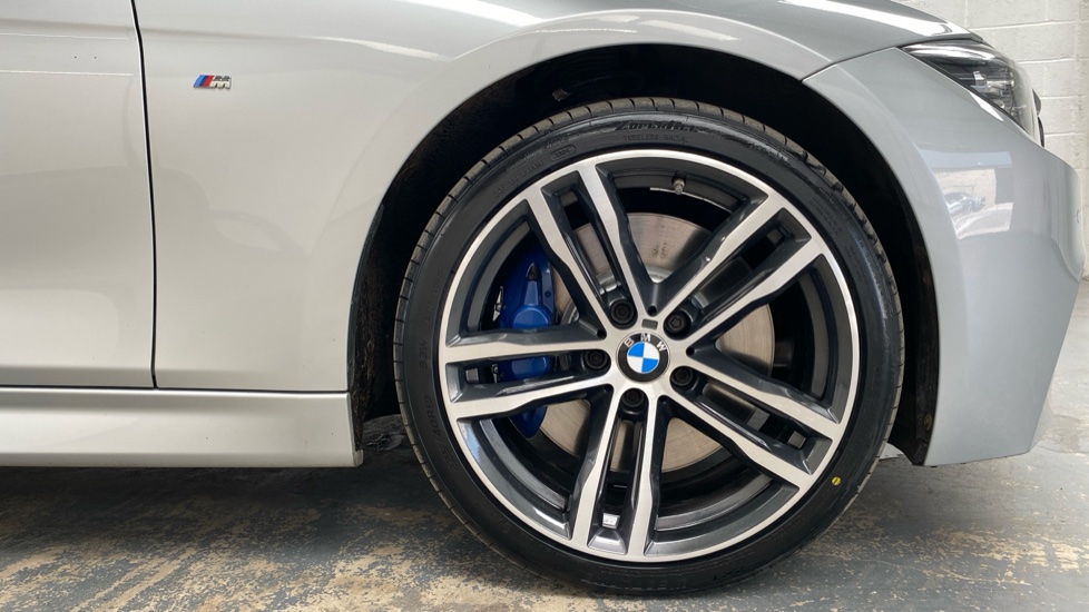 BMW 3 Series 335d xDrive M Sport Shadow Edition 5dr Step Auto Diesel Estate - Image 7
