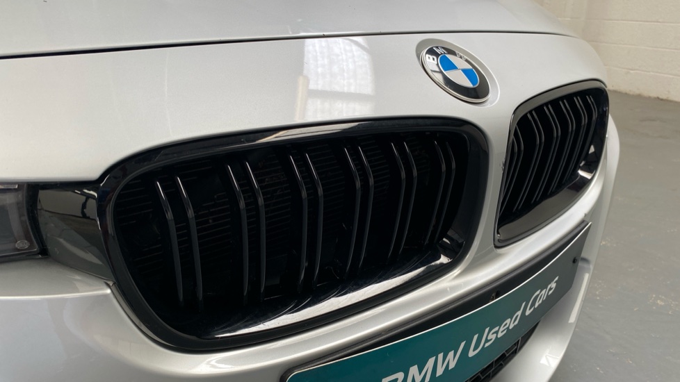 BMW 3 Series 335d xDrive M Sport Shadow Edition 5dr Step Auto Diesel Estate - Image 29