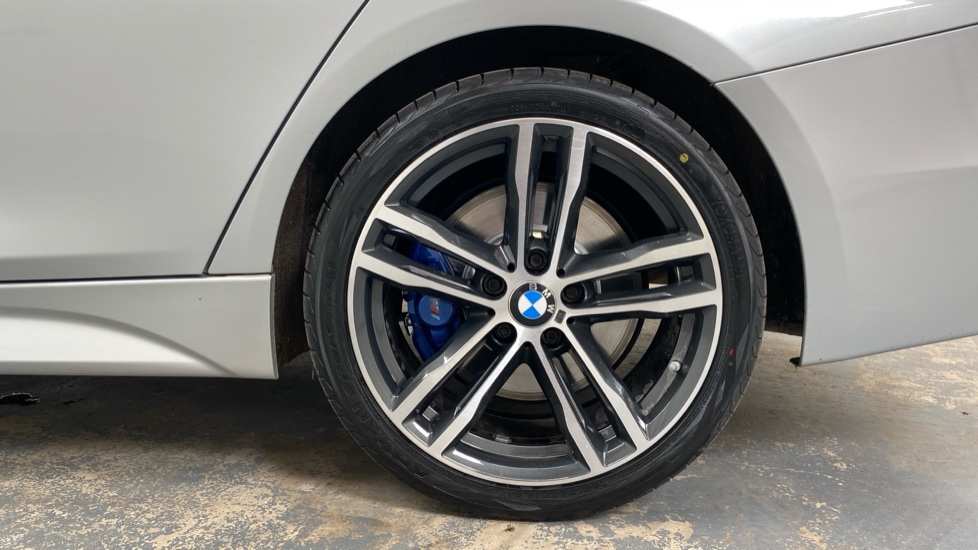 BMW 3 Series 335d xDrive M Sport Shadow Edition 5dr Step Auto Diesel Estate - Image 33