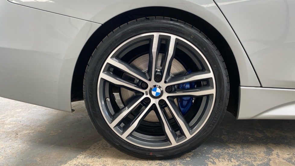 BMW 3 Series 335d xDrive M Sport Shadow Edition 5dr Step Auto Diesel Estate - Image 36