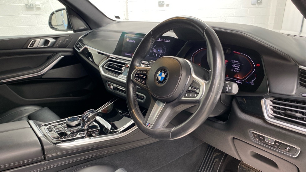 BMW X5 xDrive30d M Sport 5dr Auto Diesel Estate - Image 11