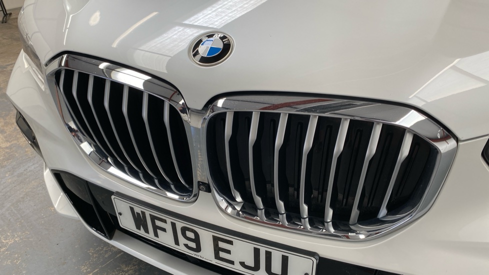 BMW X5 xDrive30d M Sport 5dr Auto Diesel Estate - Image 29