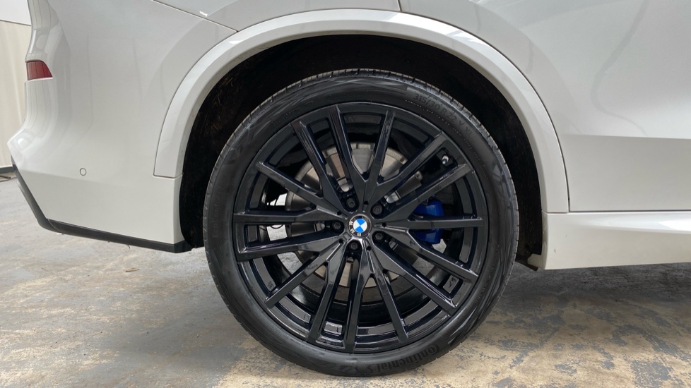 BMW X5 xDrive30d M Sport 5dr Auto Diesel Estate - Image 36