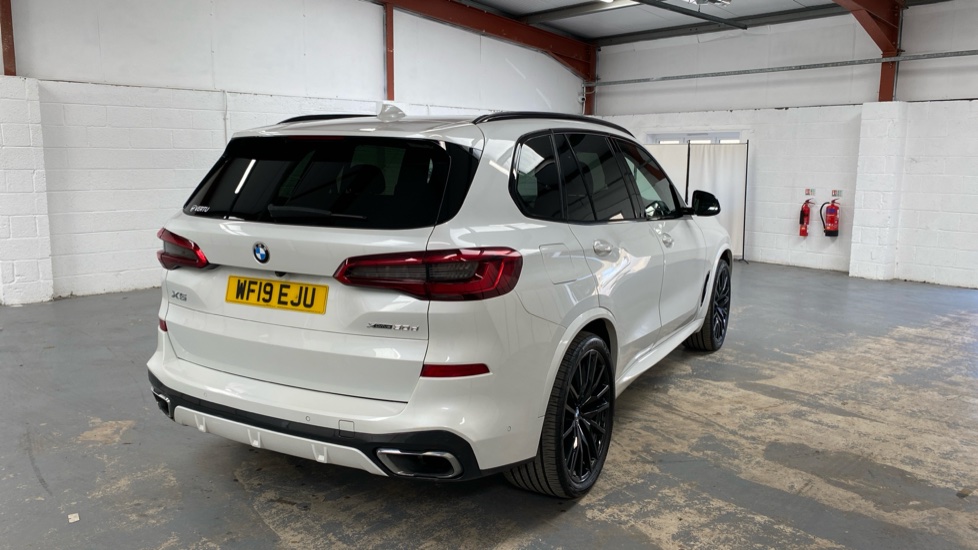 BMW X5 xDrive30d M Sport 5dr Auto Diesel Estate - Image 56