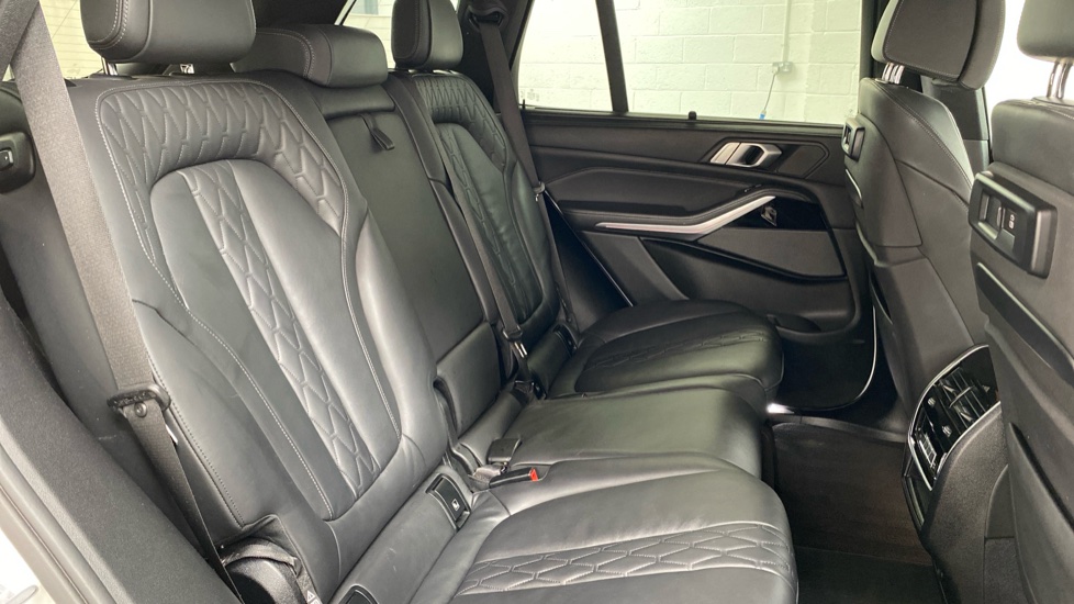 BMW X5 xDrive30d M Sport 5dr Auto Diesel Estate - Image 63