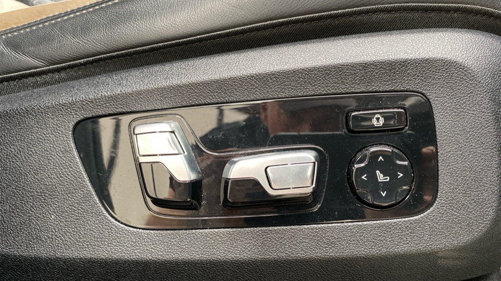 BMW X5 xDrive30d M Sport 5dr Auto Diesel Estate - Image 71