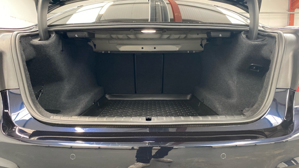 BMW M5 4dr DCT Petrol Saloon - Image 4