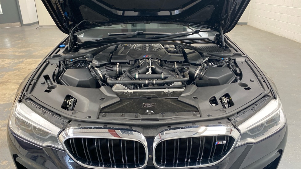 BMW M5 4dr DCT Petrol Saloon - Image 8