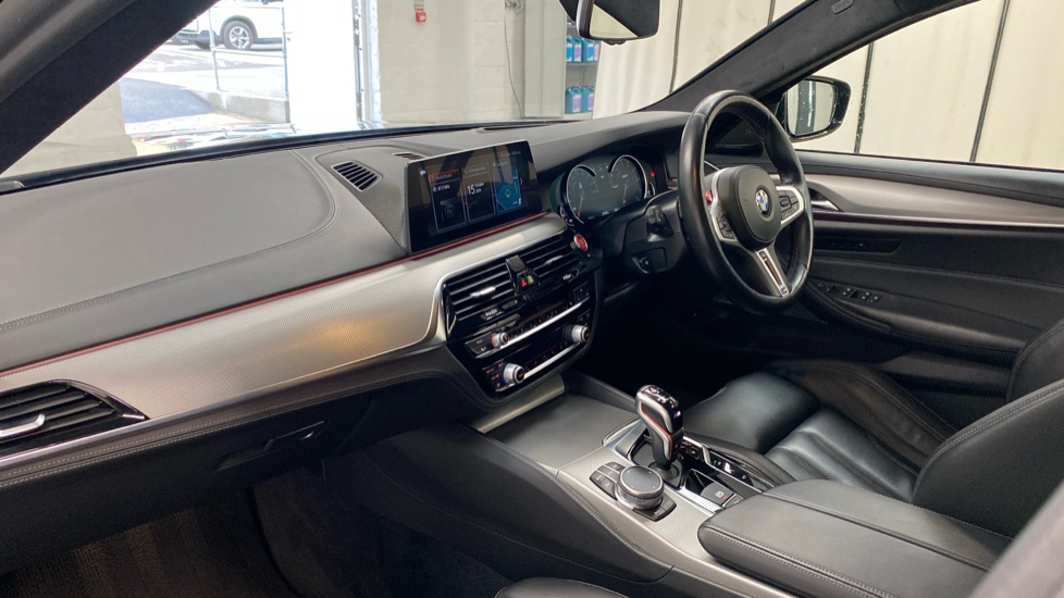 BMW M5 4dr DCT Petrol Saloon - Image 9