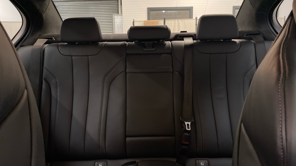 BMW M5 4dr DCT Petrol Saloon - Image 15