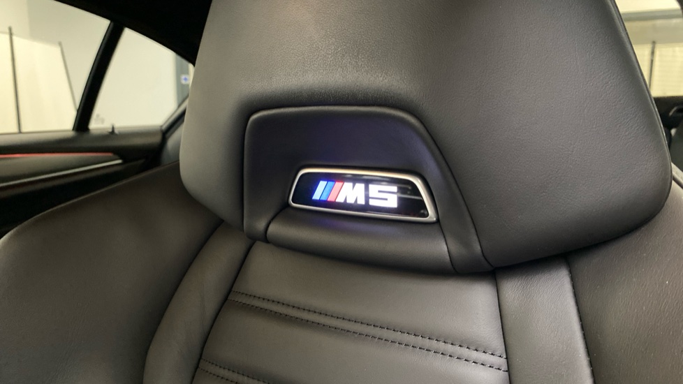 BMW M5 4dr DCT Petrol Saloon - Image 28