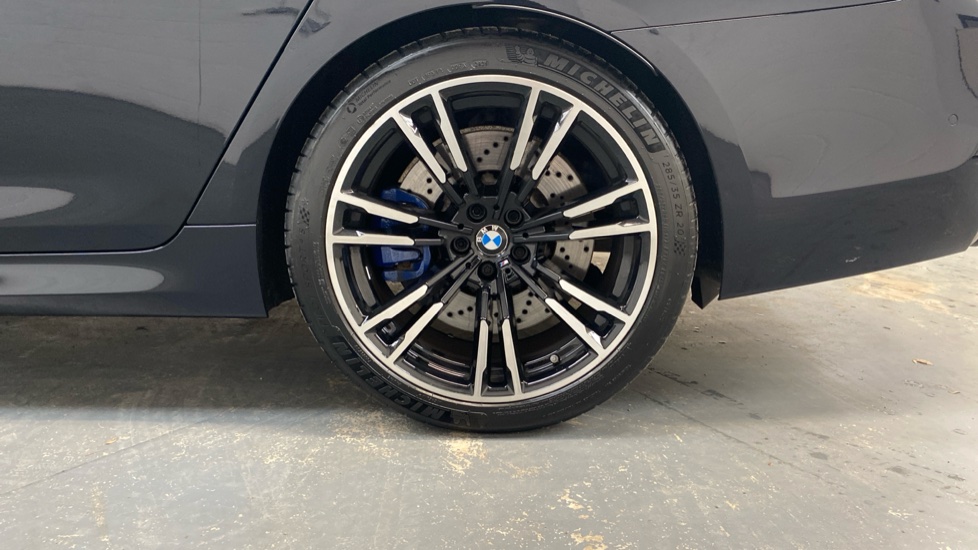 BMW M5 4dr DCT Petrol Saloon - Image 30